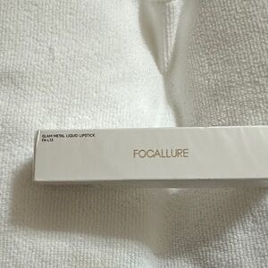 Focallure Glam Metal Liquid Lipstick Box - White with Gold Logo